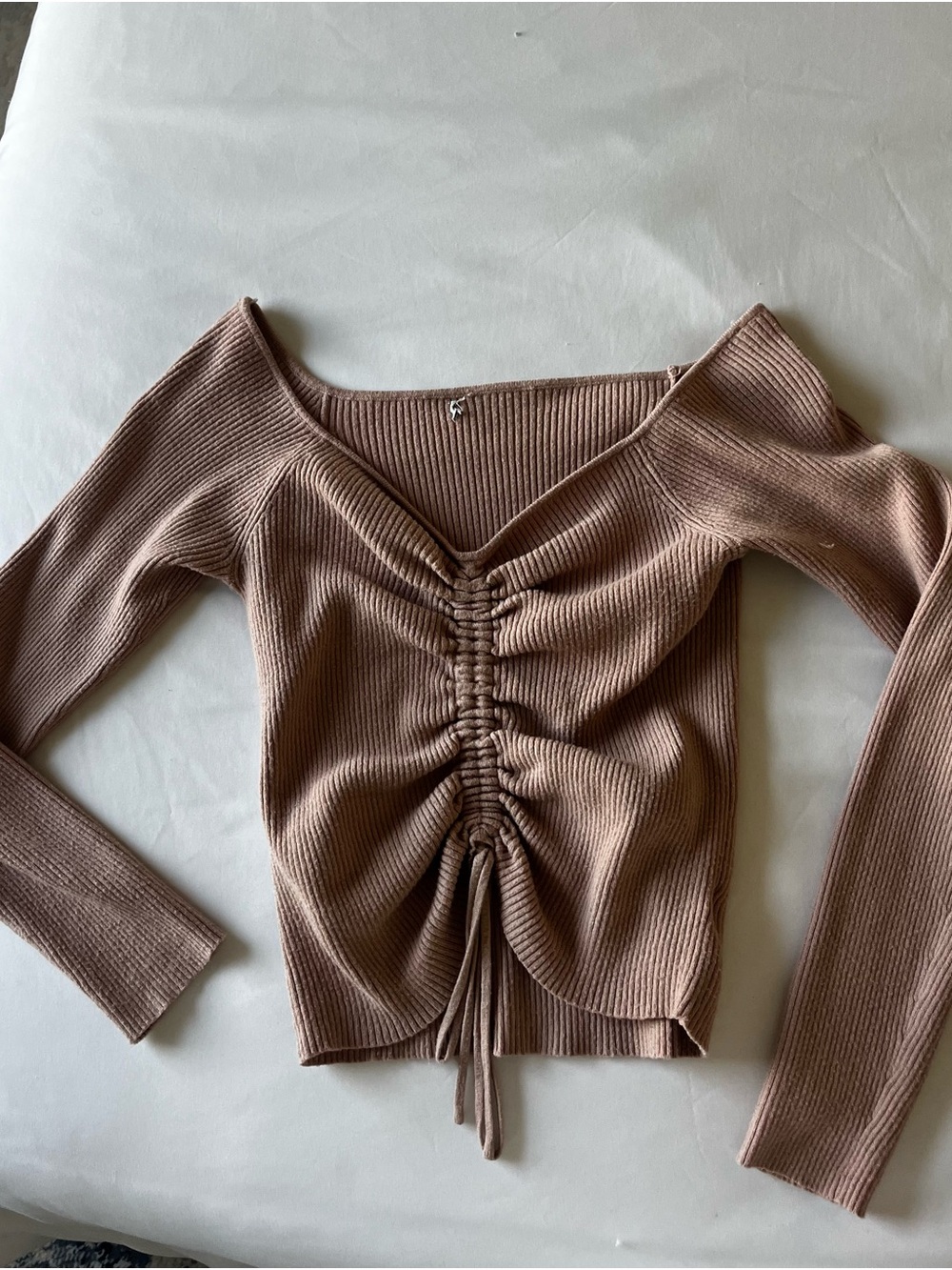 Ruched Front Ribbed V-Neck Top in Dusty Rose